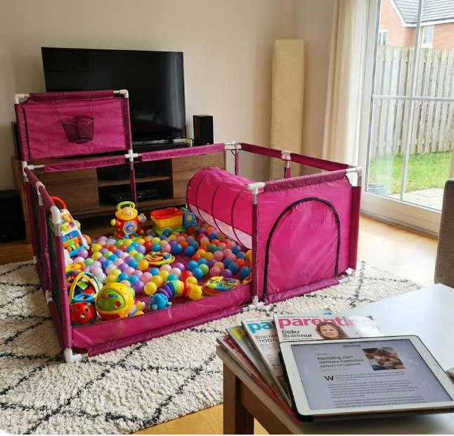 Safe Play Yards for Kids: How to Choose the Best Option for Your Family